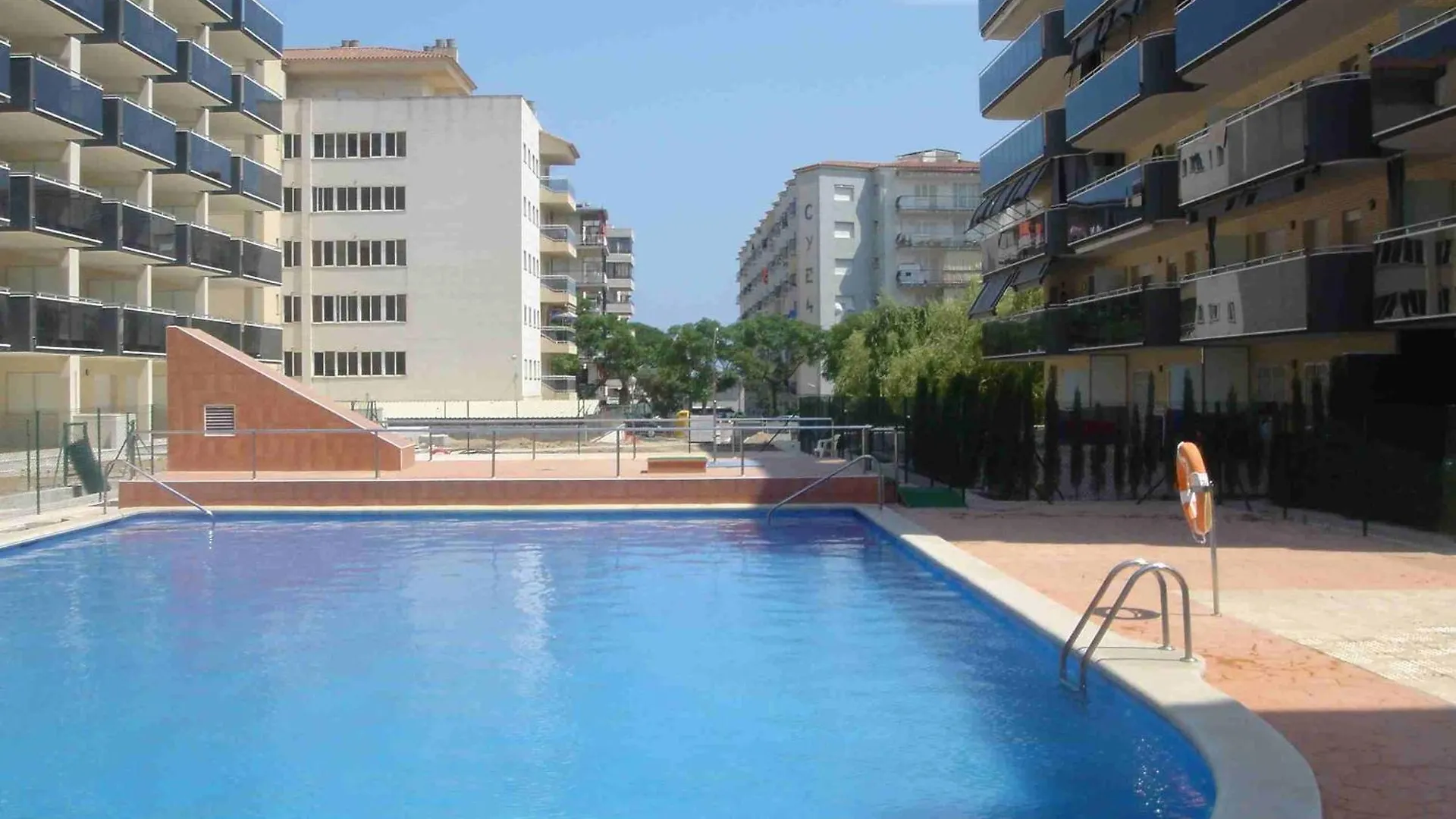 Apartamentos Inbesal La Pineda Spain